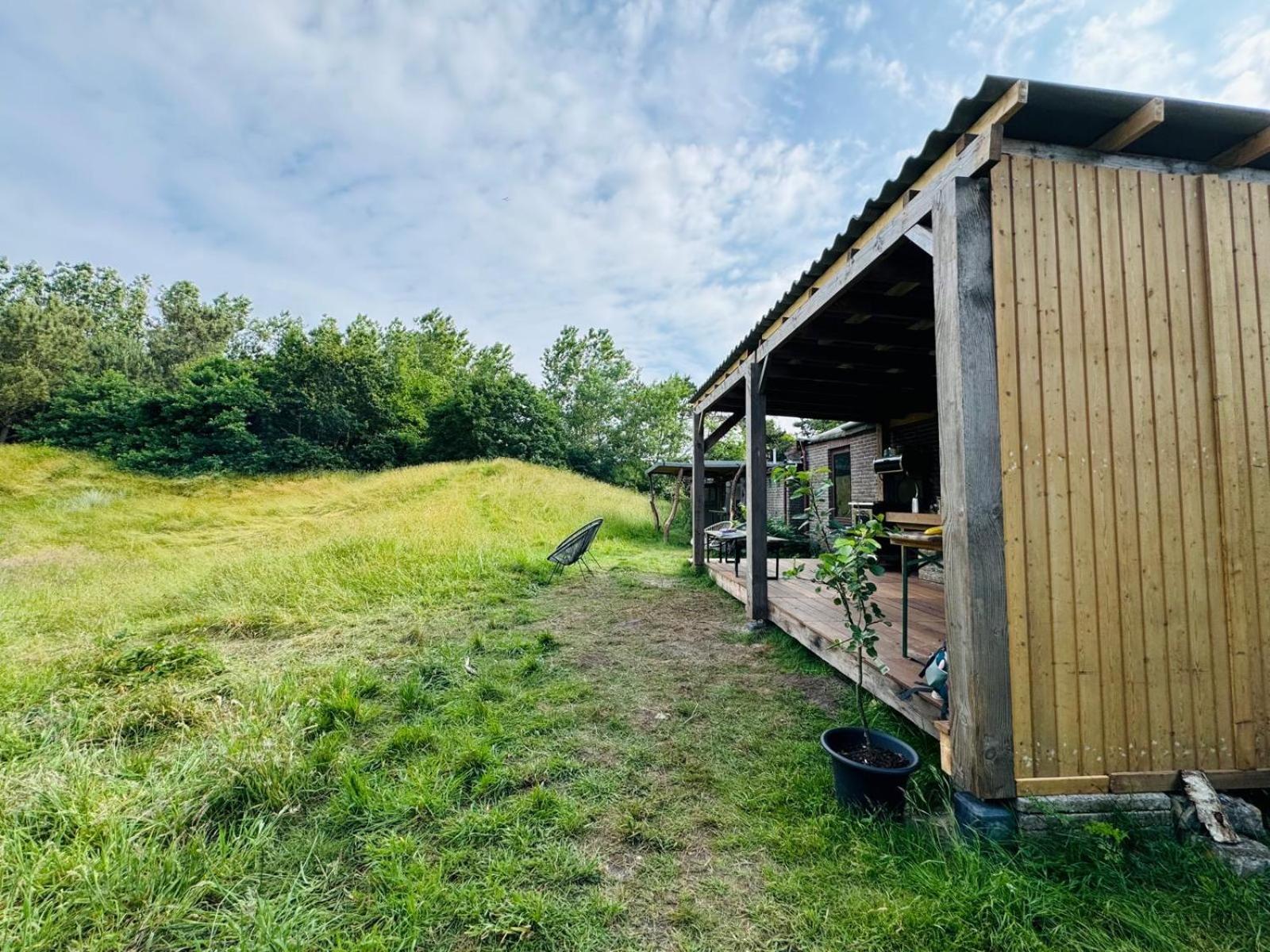 Rode Bell Achter Duin Hotel 't Horntje Buitenkant foto